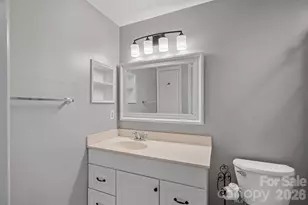 18861 Vineyard Point Ln, Cornelius, NC 28031 - Photo 19