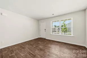 2209 Lilium Dr, Charlotte, NC 28216 - Photo 5
