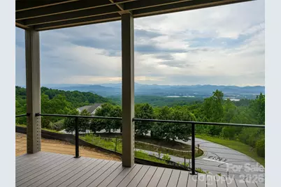 225 Coachman Drive, Hendersonville, NC 28791 - Photo 9