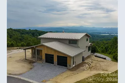 225 Coachman Drive, Hendersonville, NC 28791 - Photo 3
