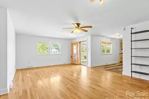 42 East Blvd, Burnsville, NC 28714 - Photo 5