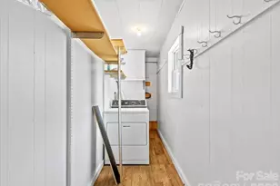 42 East Blvd, Burnsville, NC 28714 - Photo 13