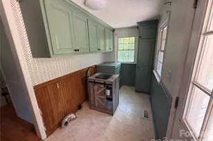 129 Sunset Dr, Troy, NC 27371 - Photo 5