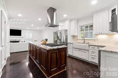 3000 Forest Park Drive, Charlotte, NC 28209 - Photo 13