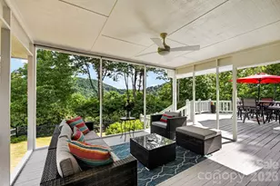 152 SkyView Cir, Asheville, NC 28804 - Photo 11