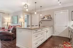 301 E Tremont Ave, Charlotte, NC 28203 - Photo 5