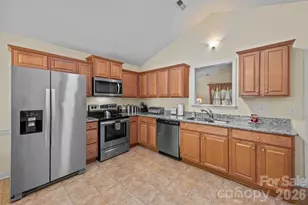 174 Pheasant Ridge Cir, York, SC 29745 - Photo 9