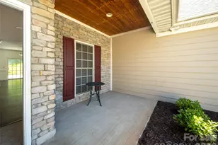 876 W Pointe Dr, Asheville, NC 28806 - Photo 21