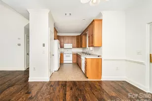 876 W Pointe Dr, Asheville, NC 28806 - Photo 5
