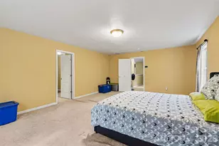 13933 Pinyon Pine Ln, Charlotte, NC 28215 - Photo 23