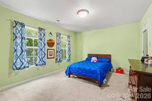 13933 Pinyon Pine Ln, Charlotte, NC 28215 - Photo 21
