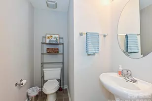 2256 Vision Dr, Charlotte, NC 28203 - Photo 9