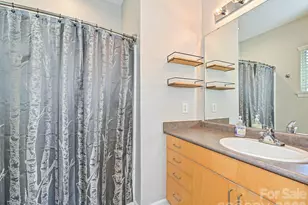 2256 Vision Dr, Charlotte, NC 28203 - Photo 13