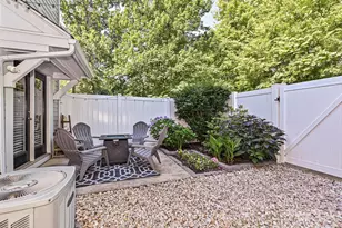 2256 Vision Dr, Charlotte, NC 28203 - Photo 19