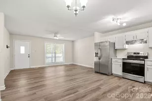 1502 E Main St, Cherryville, NC 28021 - Photo 7