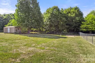 1502 E Main St, Cherryville, NC 28021 - Photo 25
