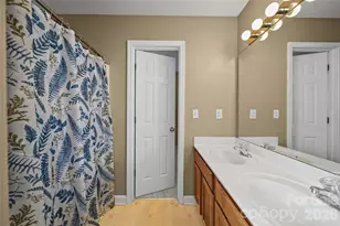 9233 Simonton Dr, Charlotte, NC 28269 - Photo 23