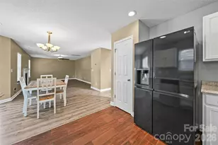 9233 Simonton Dr, Charlotte, NC 28269 - Photo 15