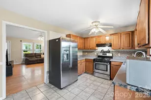 1114 Lakeview St, Kannapolis, NC 28083 - Photo 9