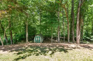 8815 Burnt Umber Dr, Charlotte, NC 28215 - Photo 29