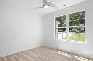 8815 Burnt Umber Dr, Charlotte, NC 28215 - Photo 23