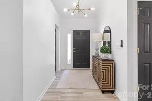 8815 Burnt Umber Dr, Charlotte, NC 28215 - Photo 3