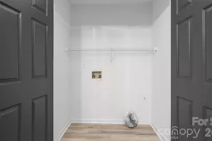 8815 Burnt Umber Dr, Charlotte, NC 28215 - Photo 25