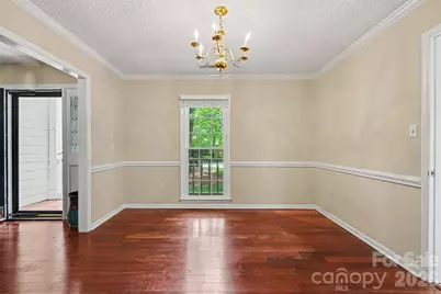 4300 Saxonbury Way, Charlotte, NC 28269 - Photo 5