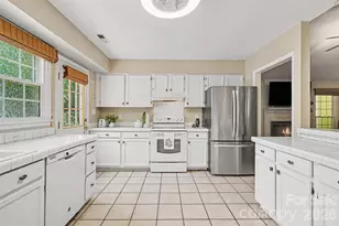 4300 Saxonbury Way, Charlotte, NC 28269 - Photo 11