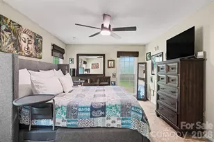 4300 Saxonbury Way, Charlotte, NC 28269 - Photo 19
