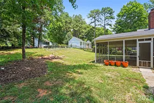 4300 Saxonbury Way, Charlotte, NC 28269 - Photo 31