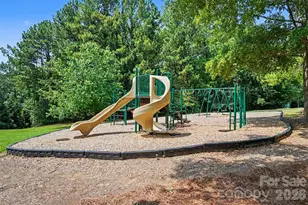 4300 Saxonbury Way, Charlotte, NC 28269 - Photo 37