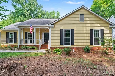 4300 Saxonbury Way, Charlotte, NC 28269 - Photo 3