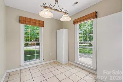 4300 Saxonbury Way, Charlotte, NC 28269 - Photo 17