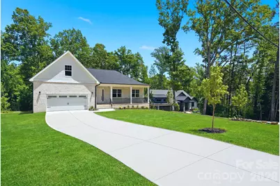 825 Breezewood Drive, Charlotte, NC 28262 - Photo 3