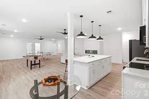 825 Breezewood Dr, Charlotte, NC 28262 - Photo 27