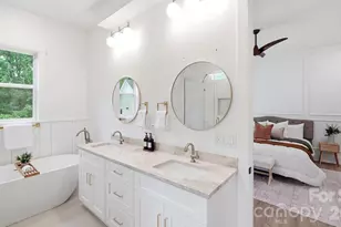 825 Breezewood Dr, Charlotte, NC 28262 - Photo 3