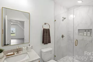 825 Breezewood Dr, Charlotte, NC 28262 - Photo 35