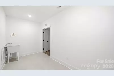 825 Breezewood Drive, Charlotte, NC 28262 - Photo 31