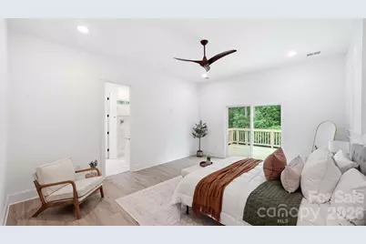 825 Breezewood Drive, Charlotte, NC 28262 - Photo 11