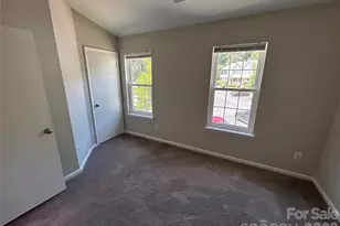 6466 Windsor Gate Ln, Charlotte, NC 28215 - Photo 25