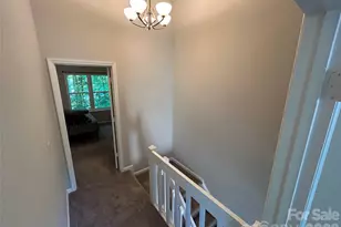6466 Windsor Gate Ln, Charlotte, NC 28215 - Photo 19