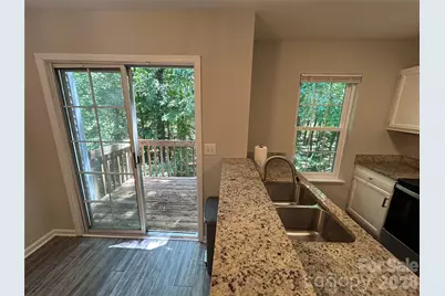 6466 Windsor Gate Lane, Charlotte, NC 28215 - Photo 15