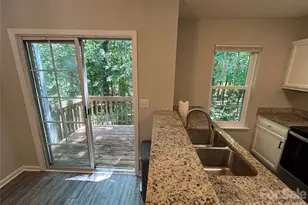 6466 Windsor Gate Ln, Charlotte, NC 28215 - Photo 15
