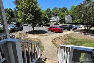 6466 Windsor Gate Ln, Charlotte, NC 28215 - Photo 3