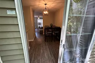 6466 Windsor Gate Ln, Charlotte, NC 28215 - Photo 19