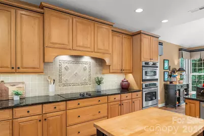 483 Cross Creek Drive #26, Marion, NC 28752 - Photo 5