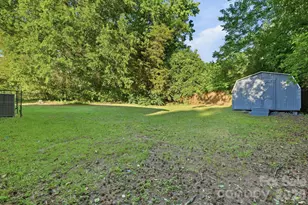 364 Leafmore Dr, Charlotte, NC 28213 - Photo 19