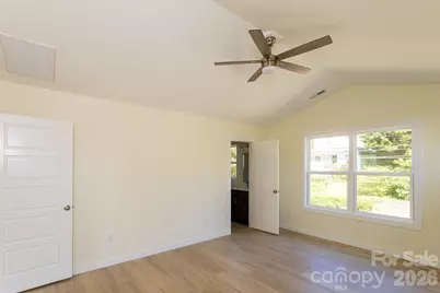 46 Vance Avenue, Black Mountain, NC 28711 - Photo 3