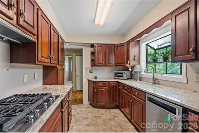 75 Hawthorne Drive, Brevard, NC 28712 - Photo 9
